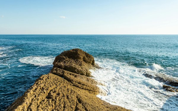 Quels sont les équipements indispensables pour un camping en région de toundra en automne?